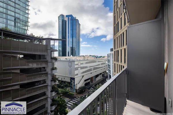 $2,600 | 987 Queen Street, Unit 708, Honolulu, HI 96814