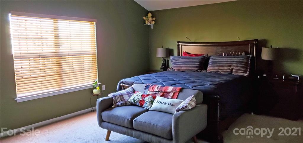 716 Overlook Road Lowell, NC 28098 - Photo 7 of 10 Gallery Image 7
