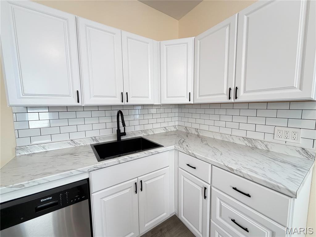 2020 Lebanon Avenue Belleville, IL 62221 - Photo 15 of 31