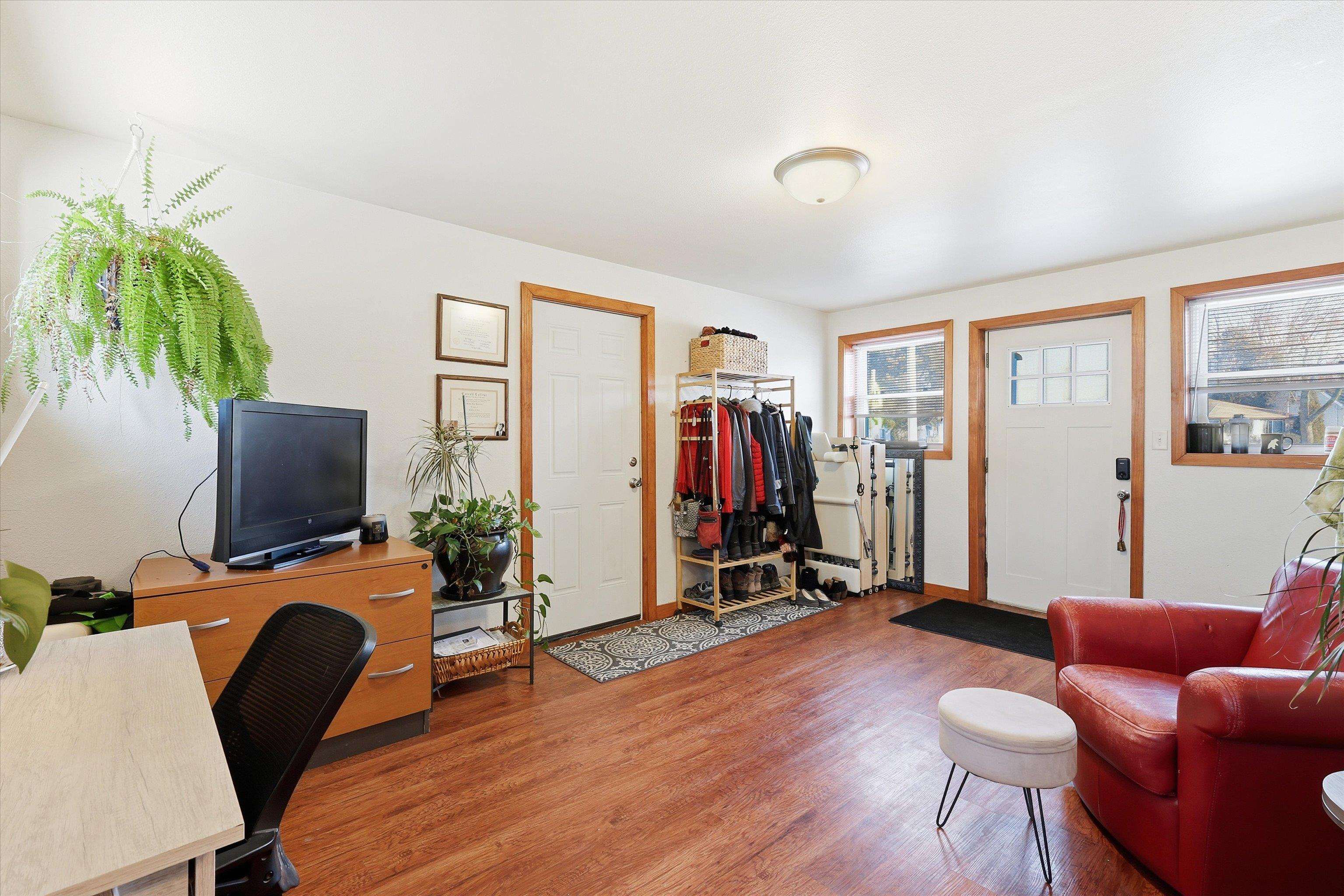 807 North Badger Avenue Appleton, WI 54914 - Photo 12 of 29