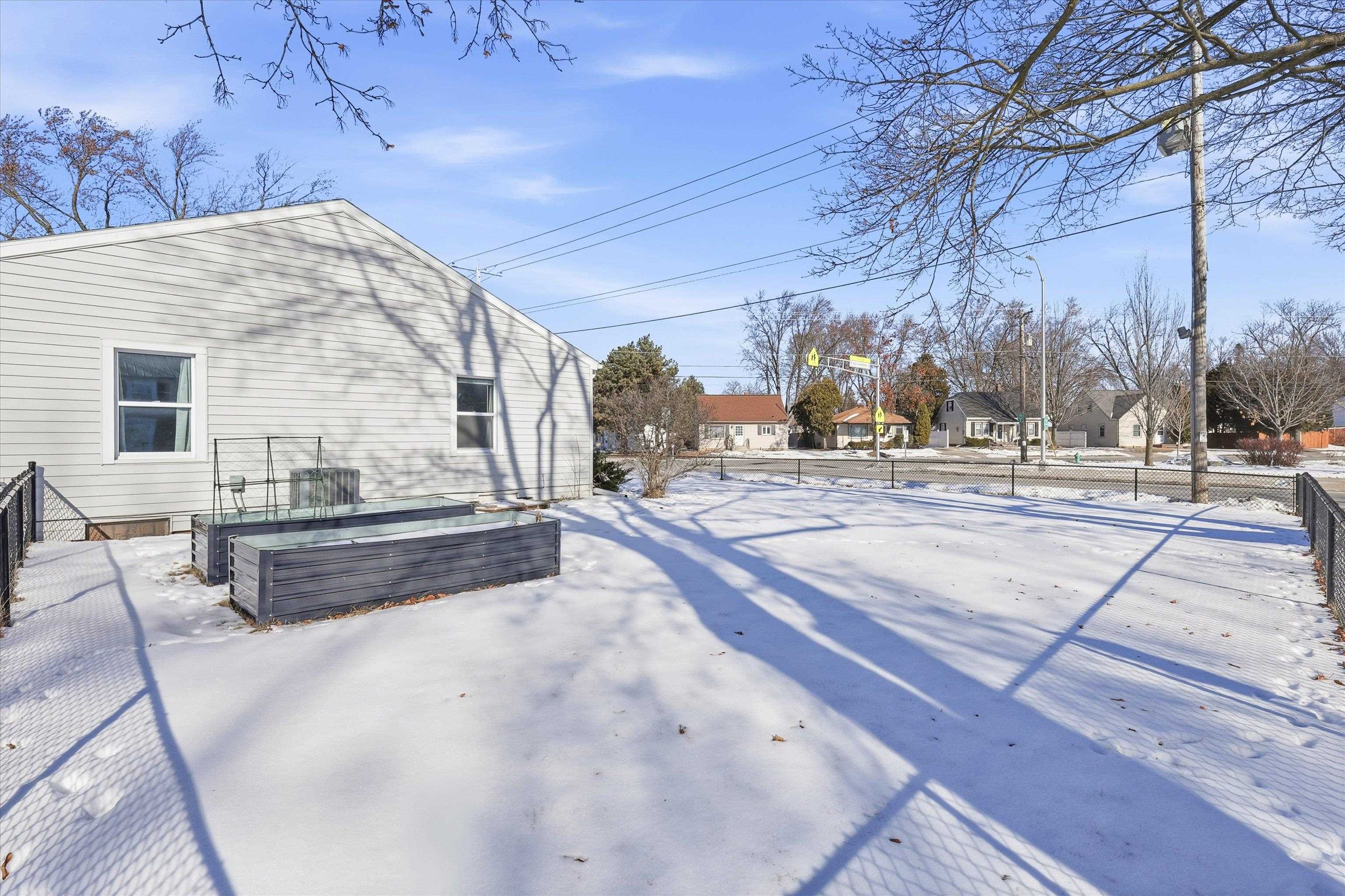 807 North Badger Avenue Appleton, WI 54914 - Photo 29 of 29