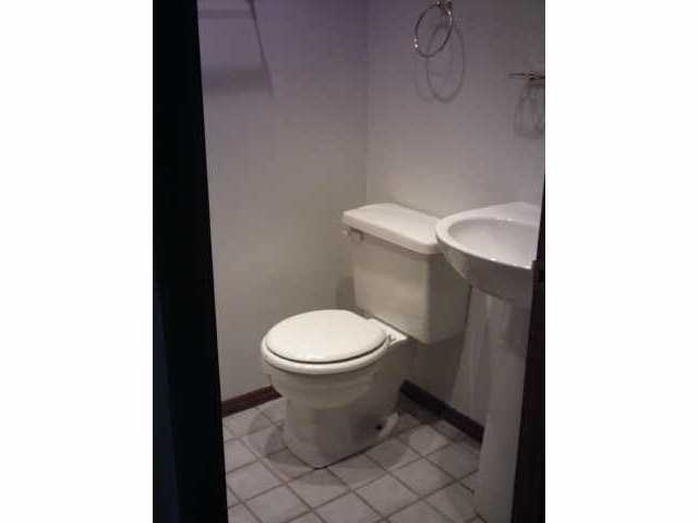1411 Greenleaf Road Columbus, OH 43223 - Photo 4 of 5