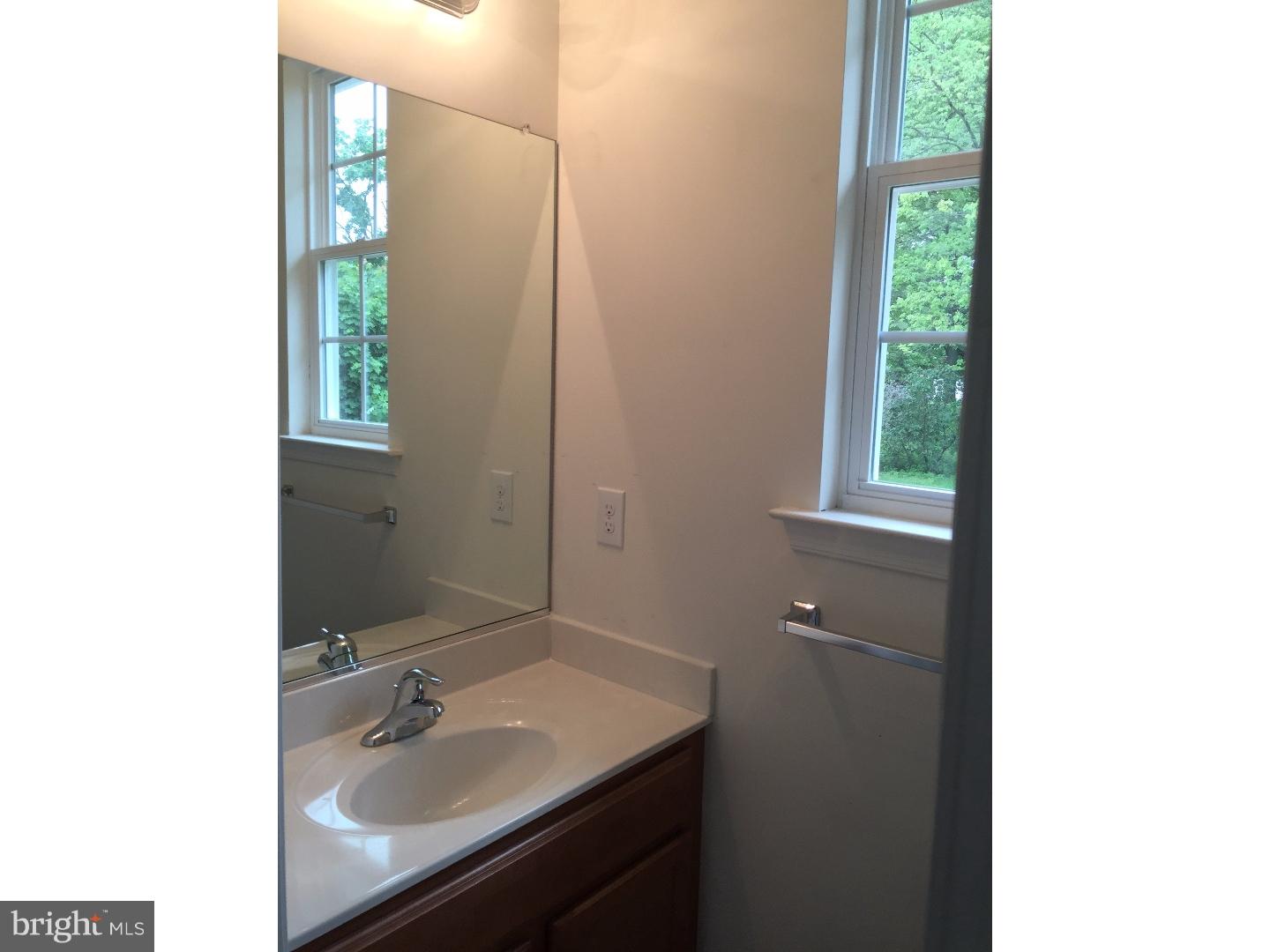 217 West Mill Road Maple Shade, NJ 08052 - Photo 7 of 20