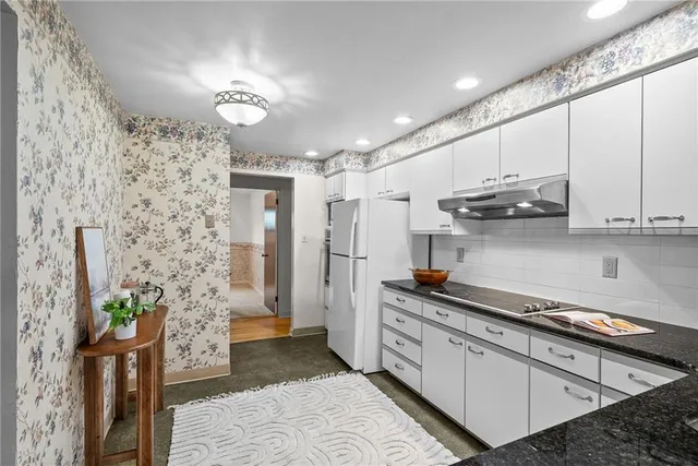 $375,000 | 361 Southridge Drive, Pittsburgh, PA 15241