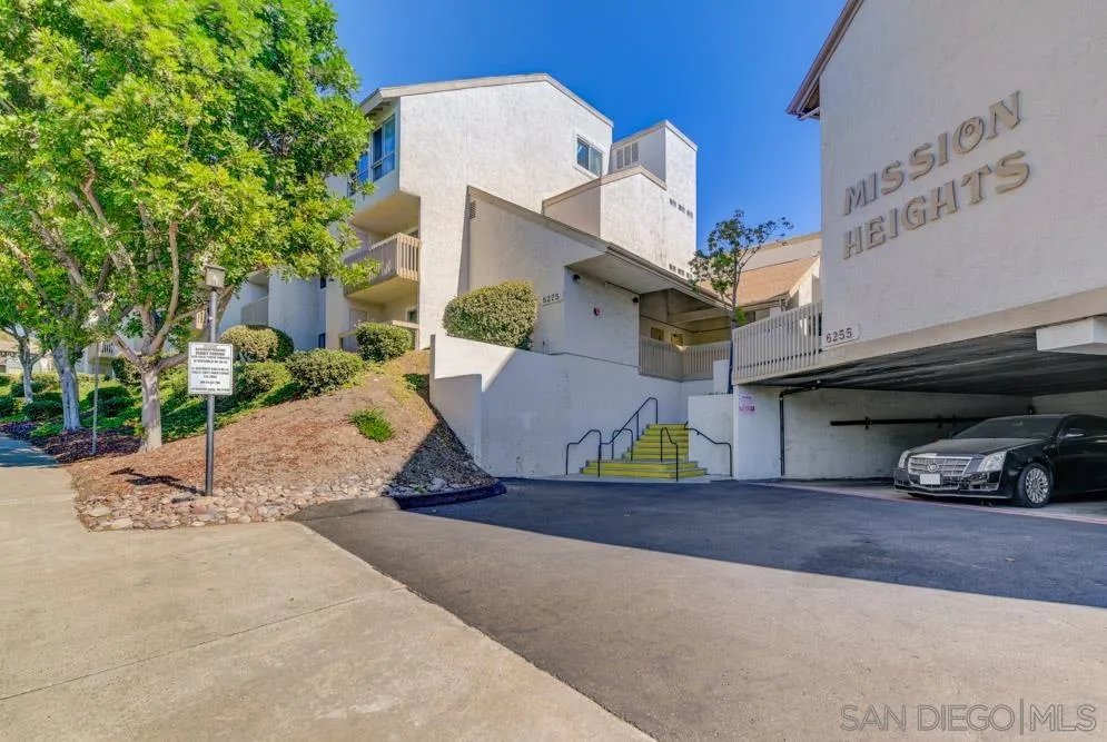 6255 Rancho Mission Road, Unit 315 San Diego, CA 92108 - Photo 3 of 29 Gallery Image 3