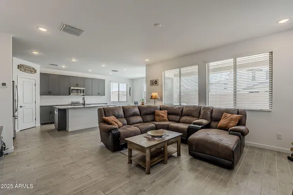 $485,000 | 7403 West State Avenue, Glendale, AZ 85303