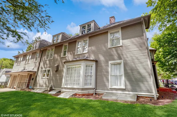 $899,000 | 301 Washington Street, Valparaiso, IN 46383