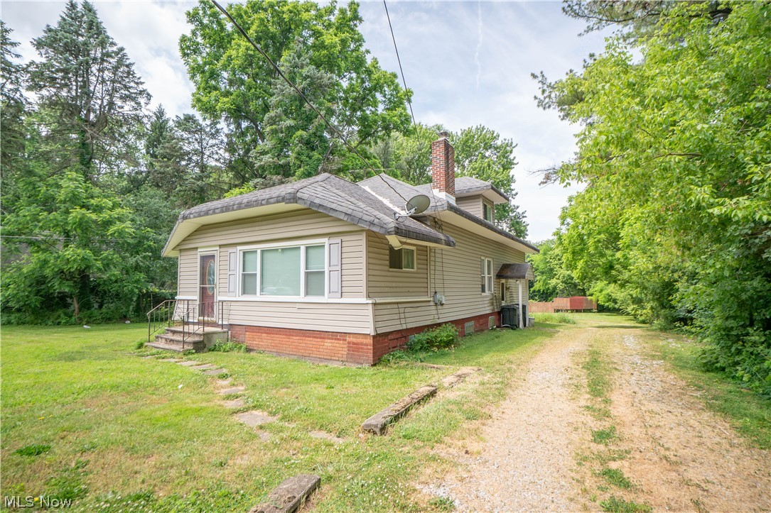 522 Massillon Road Akron, OH 44306 - Photo 1 of 27