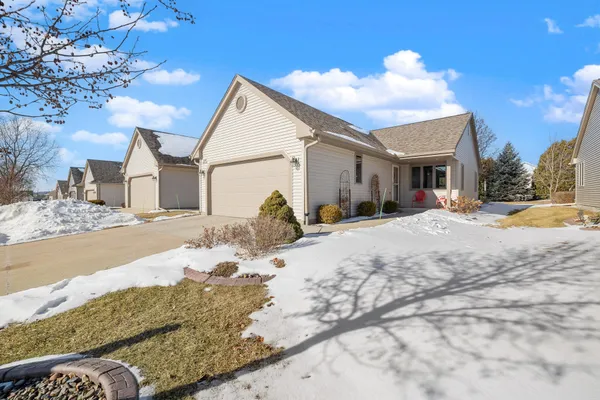 $374,900 | N162W20330 Butternut Lane, Jackson, WI 53037