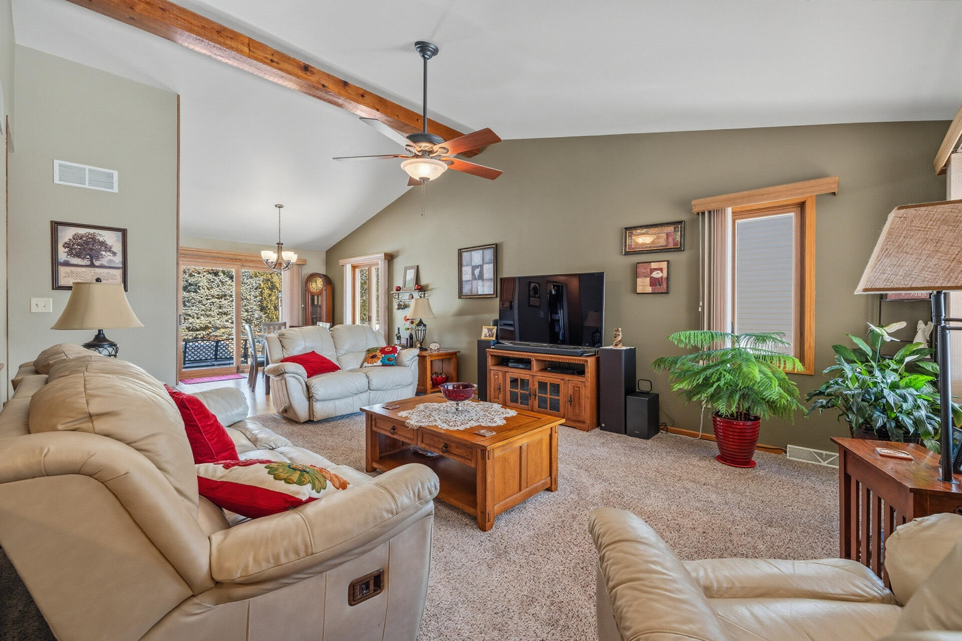 N162W20330 Butternut Lane Jackson, WI 53037 - Photo 5 of 29 Living Room