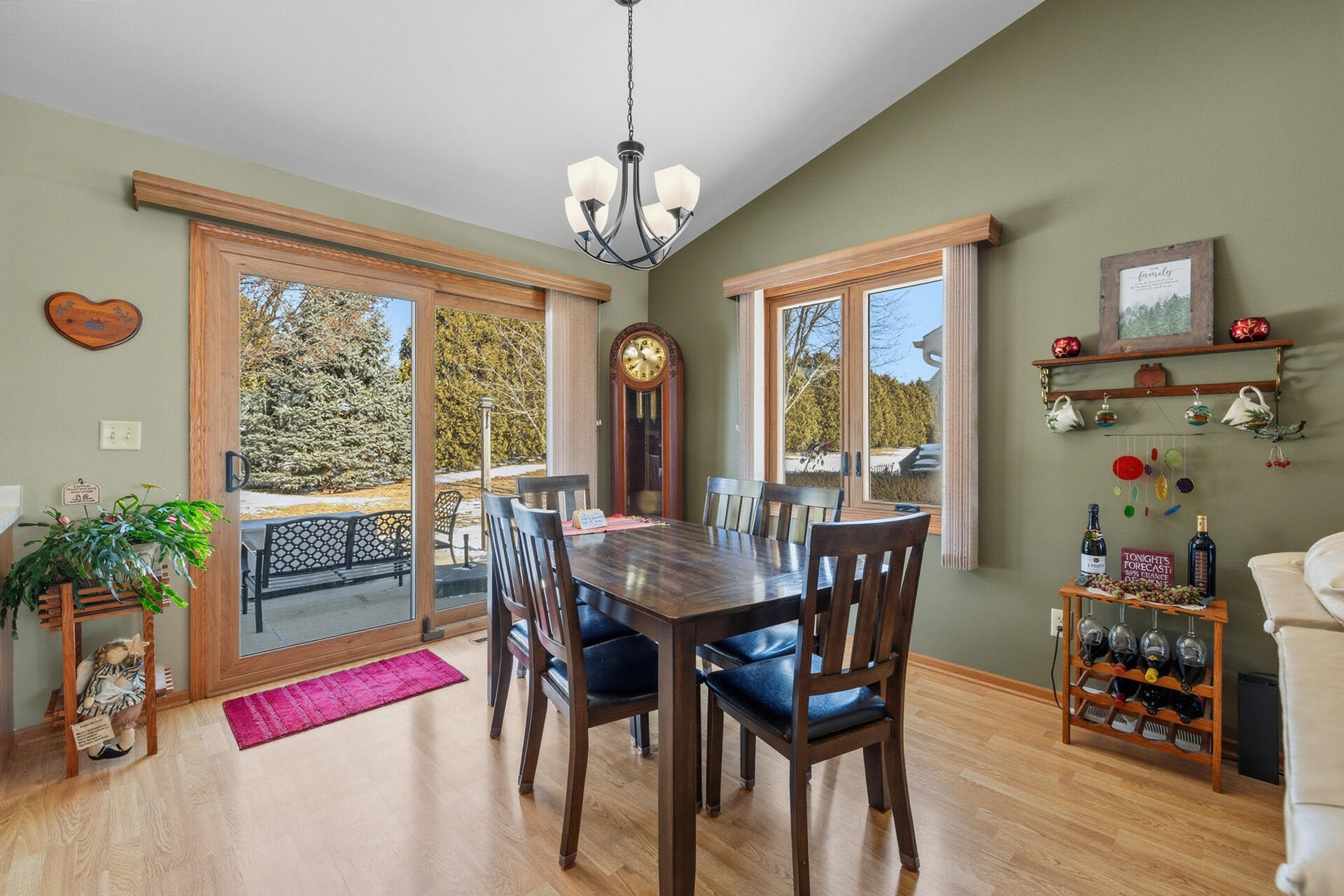 N162W20330 Butternut Lane Jackson, WI 53037 - Photo 6 of 29 Kitchen Dinette