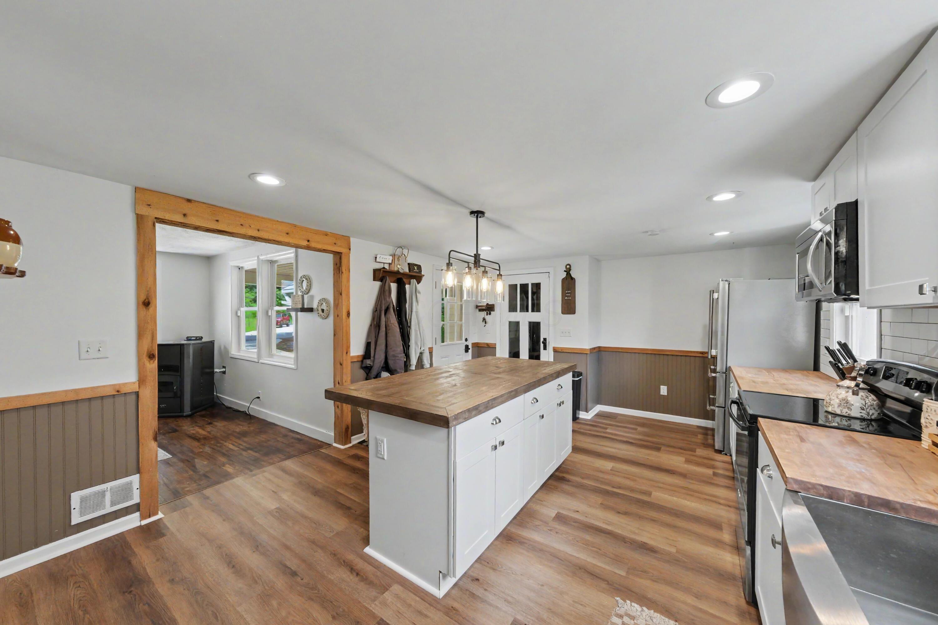 5042 Possum Run Road Bellville, OH 44813 - Photo 9 of 24 AEXF1954