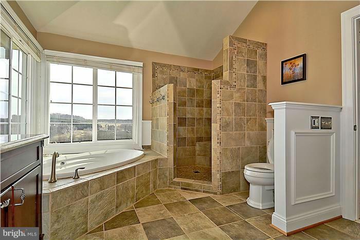 20628 St Louis Road Purcellville, VA 20132 - Photo 15 of 30 Bath (Master)