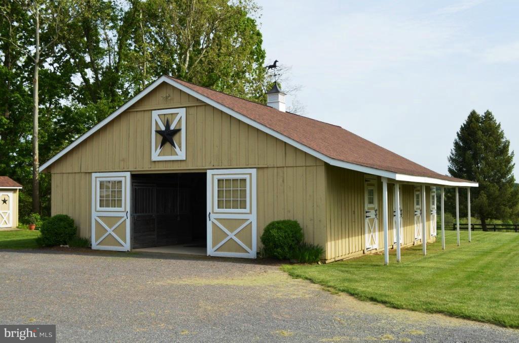 20628 St Louis Road Purcellville, VA 20132 - Photo 26 of 30 Exterior (General)