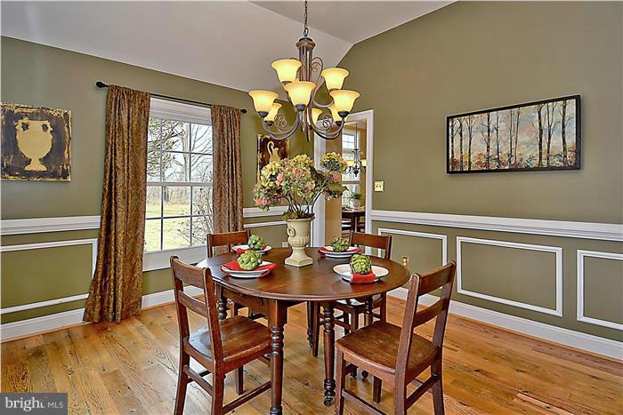 20628 St Louis Road Purcellville, VA 20132 - Photo 7 of 30 Dining Room