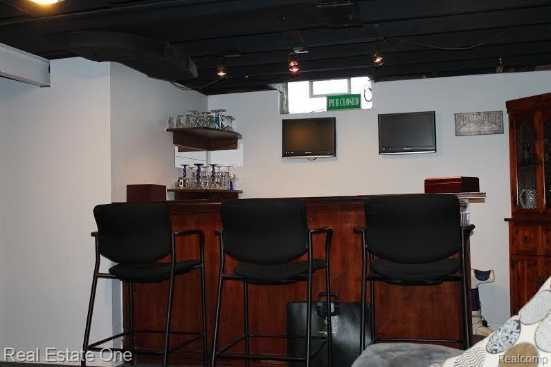 3917 Normandy Road Royal Oak, MI 48073 - Photo 22 of 26 Bar area if great for entertainment fun!