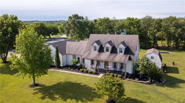 $754,000 | 30531 West 98th Street, De Soto, KS 66018