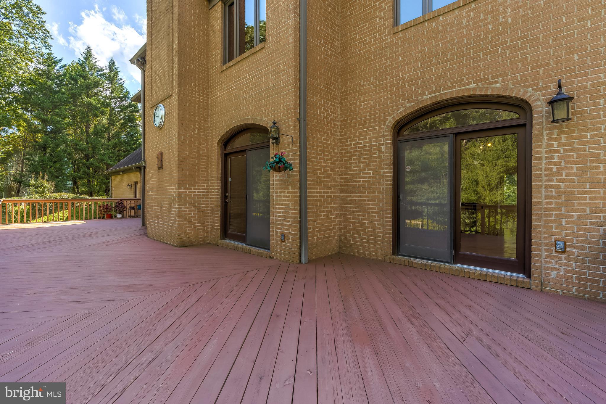 660 Bryants Nursery Road Silver Spring, MD 20905 - Photo 51 of 69 Rear deck