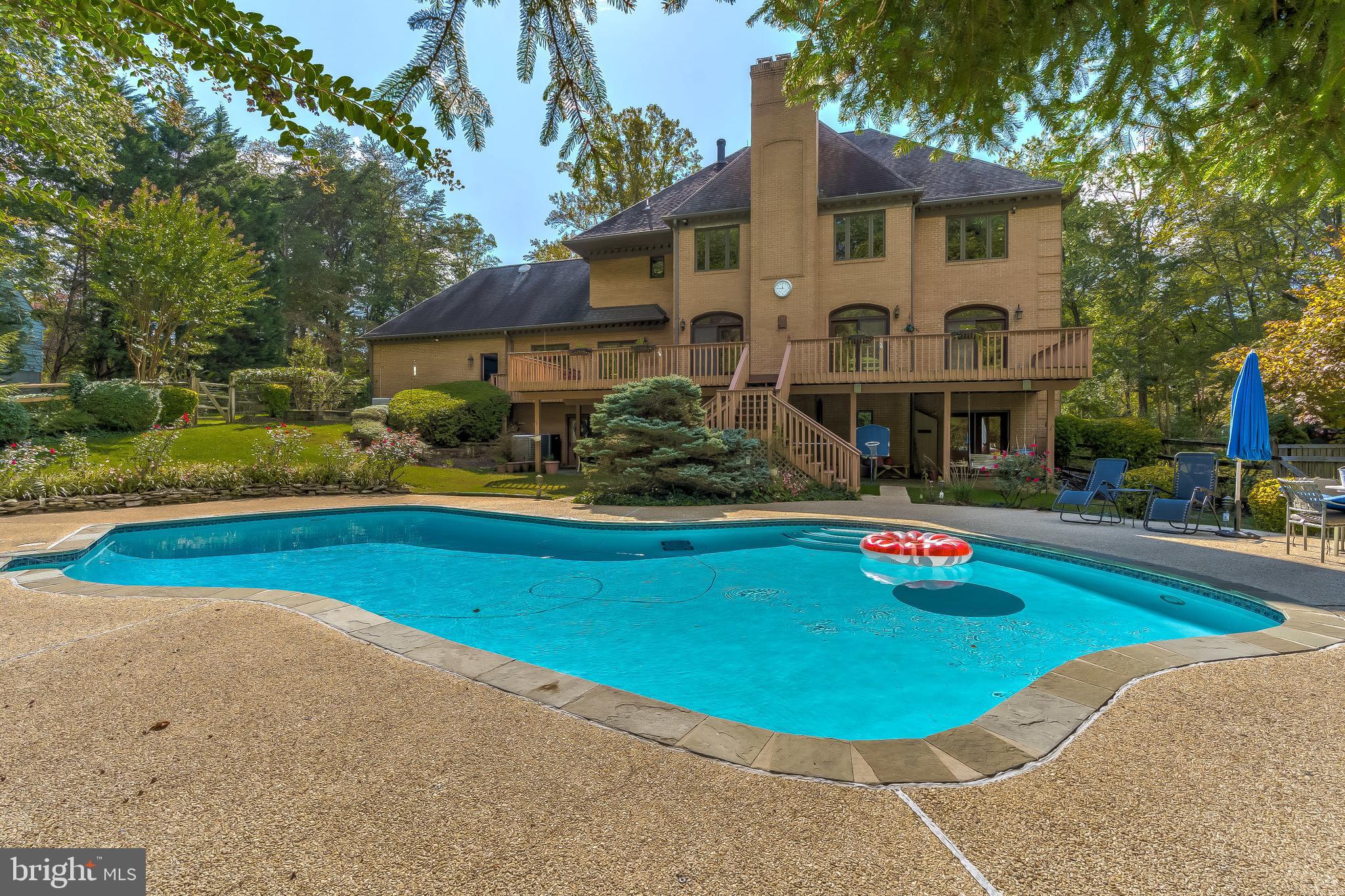660 Bryants Nursery Road Silver Spring, MD 20905 - Photo 57 of 69 Pool / rear yard