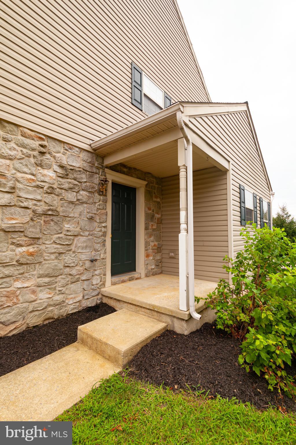 80 Tia Circle Mount Joy, PA 17552 - Photo 3 of 19