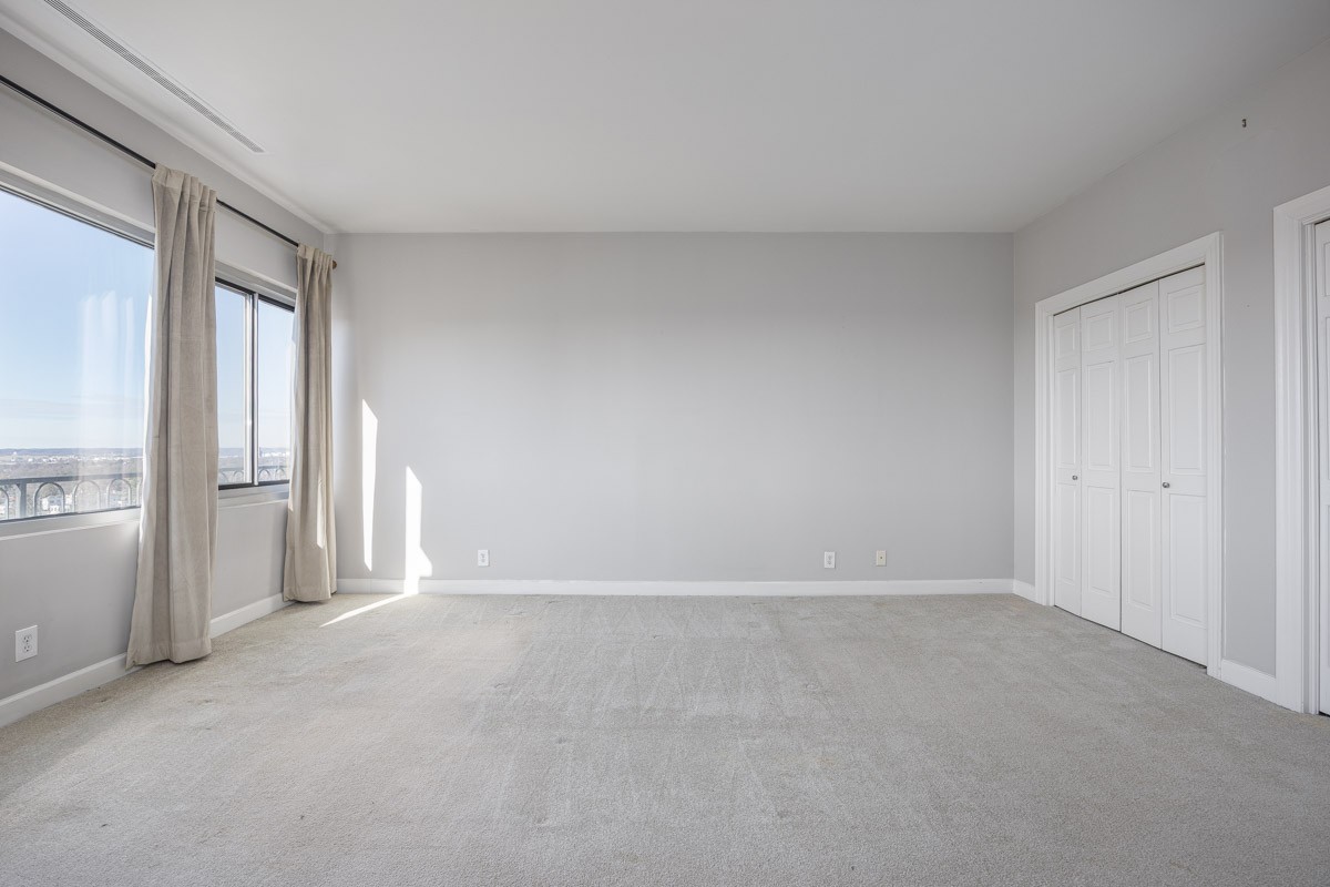 4215 Harding Pike, Unit 1203 Nashville, TN 37205 - Photo 32 of 43 a view of an empty room and a window