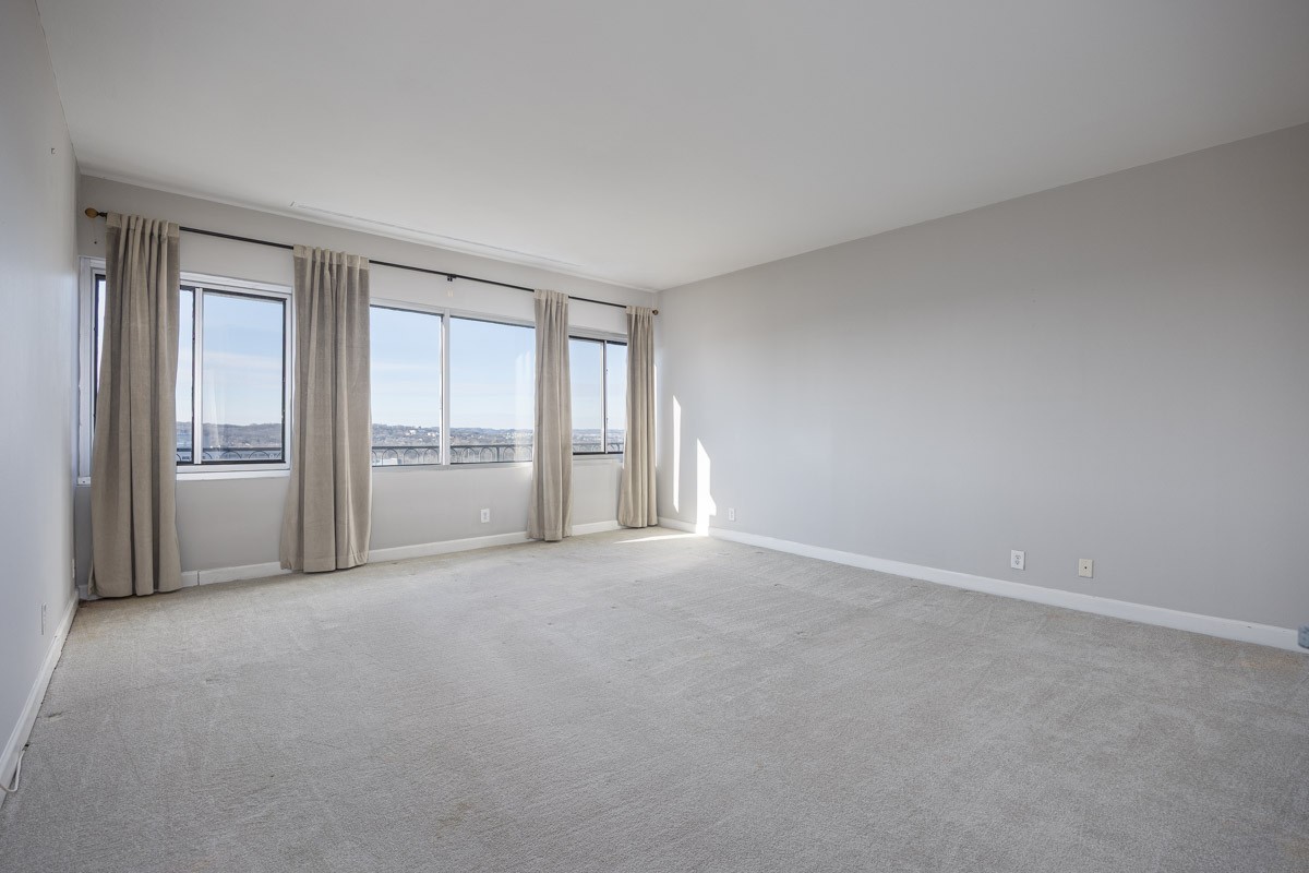 4215 Harding Pike, Unit 1203 Nashville, TN 37205 - Photo 34 of 43 a view of an empty room with a window