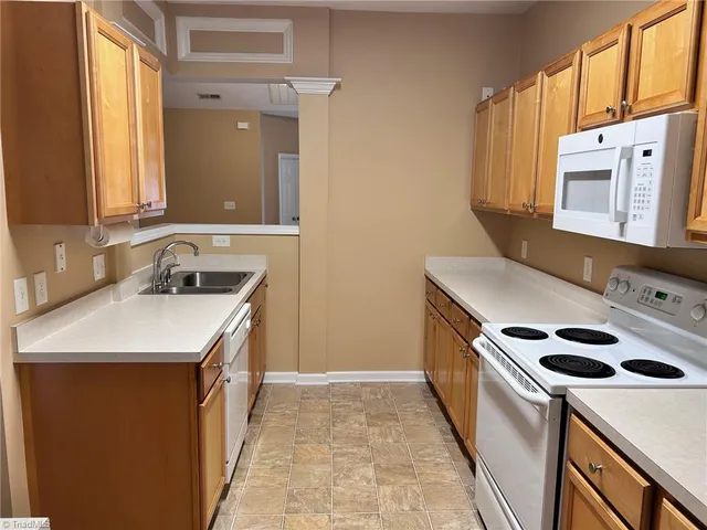 $1,800 | 7807 Braefield Drive, Raleigh, NC 27616