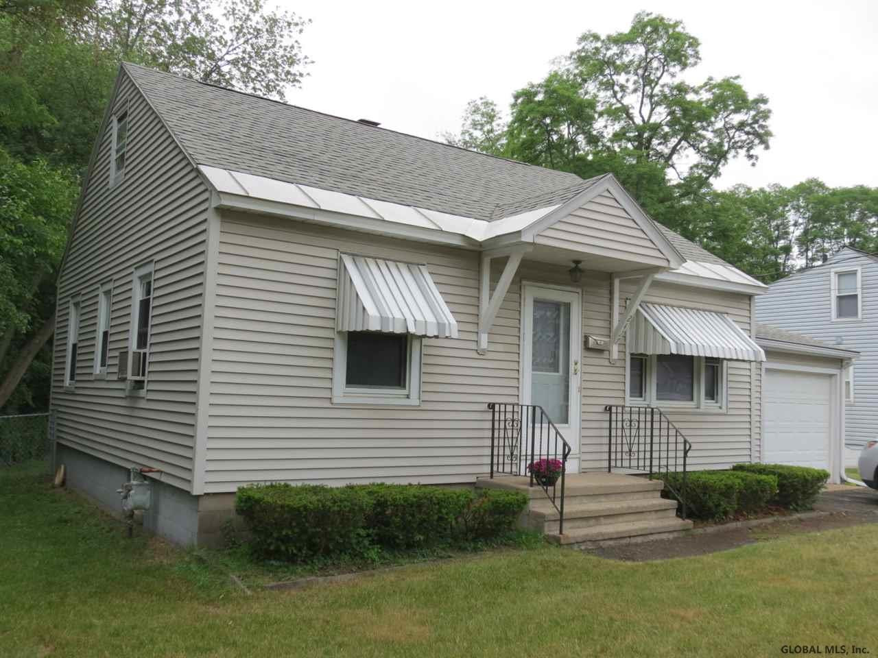 2427 Curry Road Rotterdam, NY 12303 - Photo 3 of 51 Photo 3