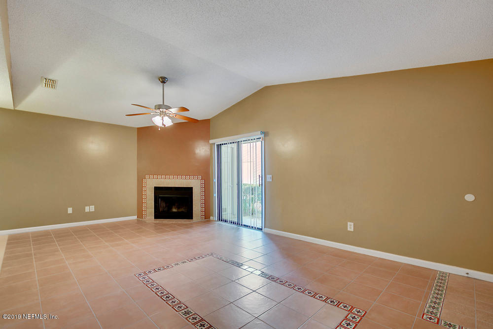3801 Crown Point Road, Unit 2203 Jacksonville, FL 32257 - Photo 1 of 15 1 L.R.