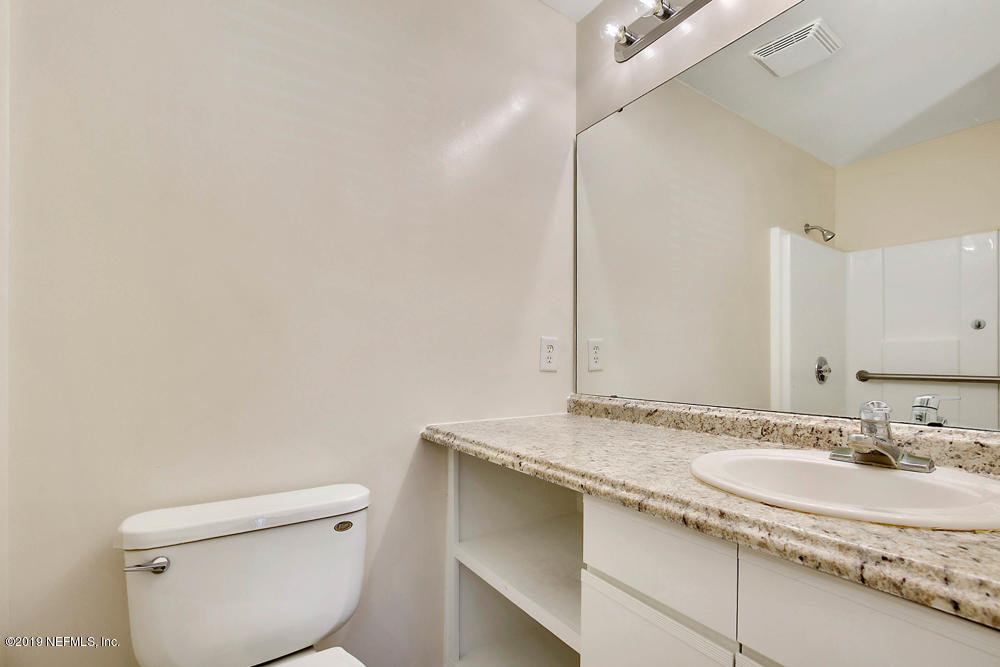 3801 Crown Point Road, Unit 2203 Jacksonville, FL 32257 - Photo 5 of 15 5 Master Bath