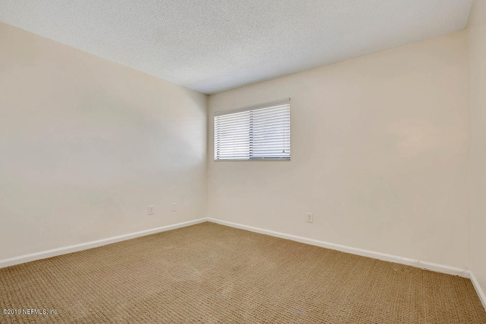 3801 Crown Point Road, Unit 2203 Jacksonville, FL 32257 - Photo 7 of 15 7 Second bedroom
