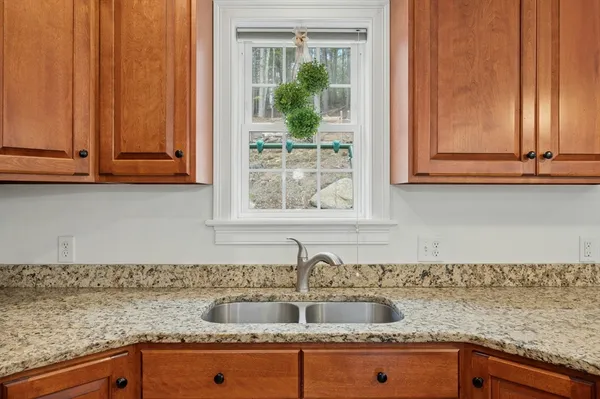 $699,900 | 171 Whitins Road, Sutton, MA 01590