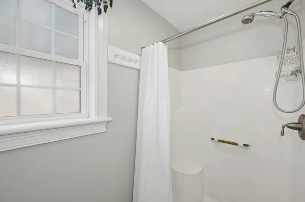 $699,900 | 171 Whitins Road, Sutton, MA 01590