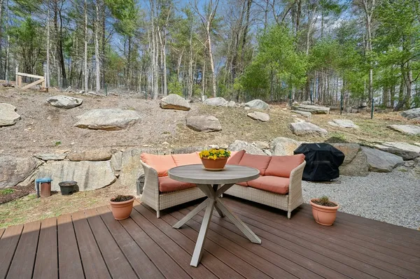 $699,900 | 171 Whitins Road, Sutton, MA 01590