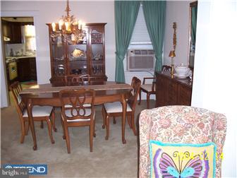 286 Sanford Road Upper Darby, PA 19082 - Photo 4 of 9 Dining Room
