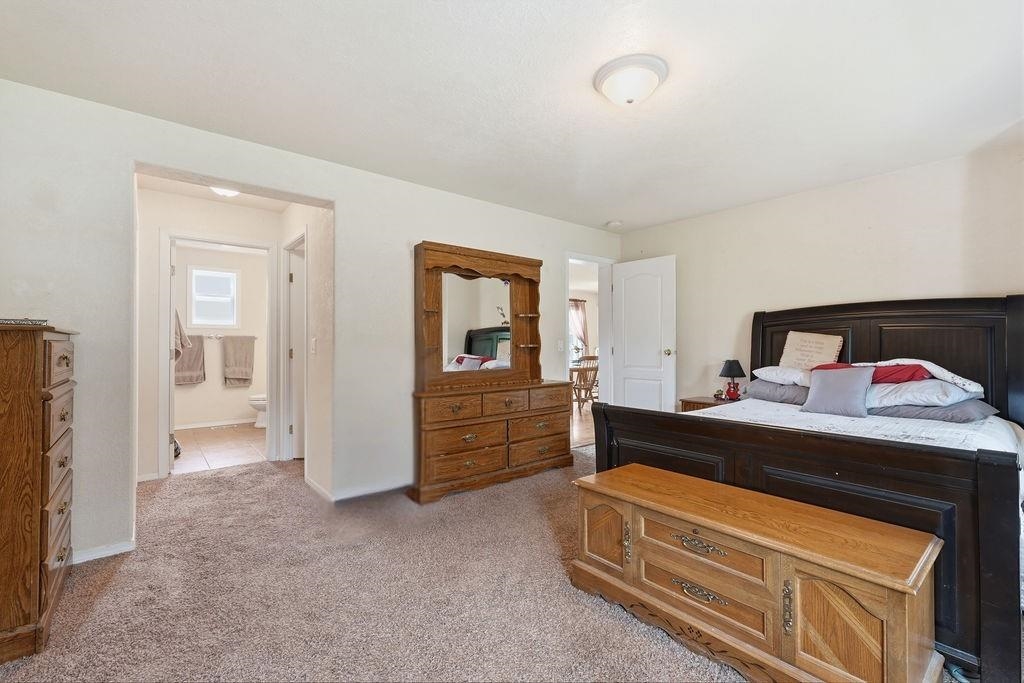 227 East Stringham Road Rockford, WA 99030 - Photo 12 of 37