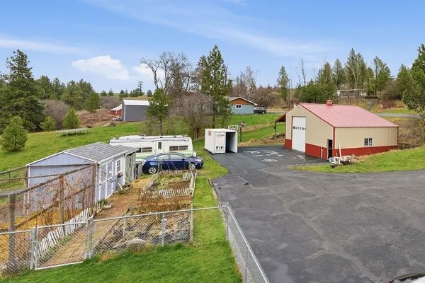 $710,000 | 227 East Stringham Road, Rockford, WA 99030