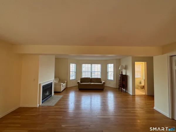 $419,999 | 83 Danny's Way, Unit 83, Wallingford, CT 06492