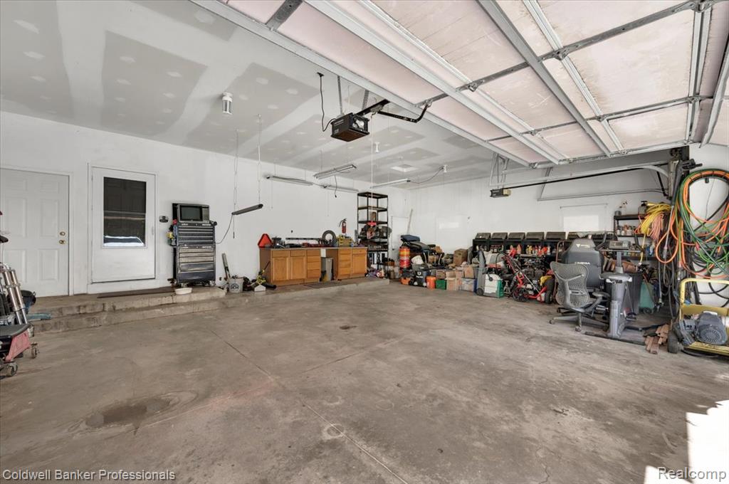 575 Lake George Road Oakland, MI 48363 - Photo 40 of 41 Gallery Image 40