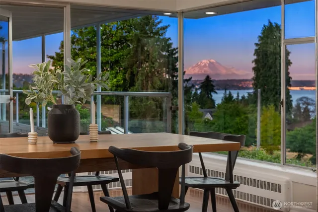 $2,080,000 | 6070 Seward Park Avenue South, Seattle, WA 98118