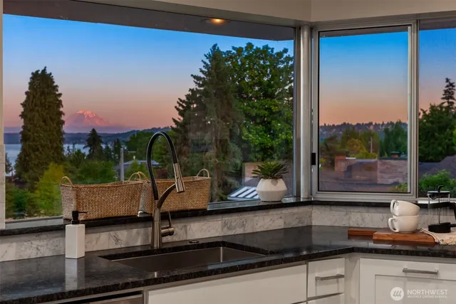 $2,080,000 | 6070 Seward Park Avenue South, Seattle, WA 98118