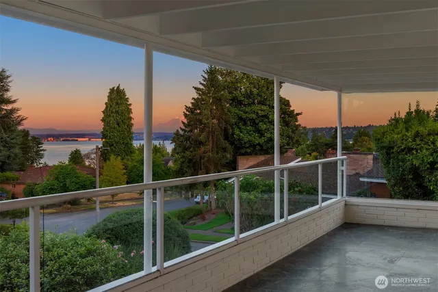 $2,080,000 | 6070 Seward Park Avenue South, Seattle, WA 98118
