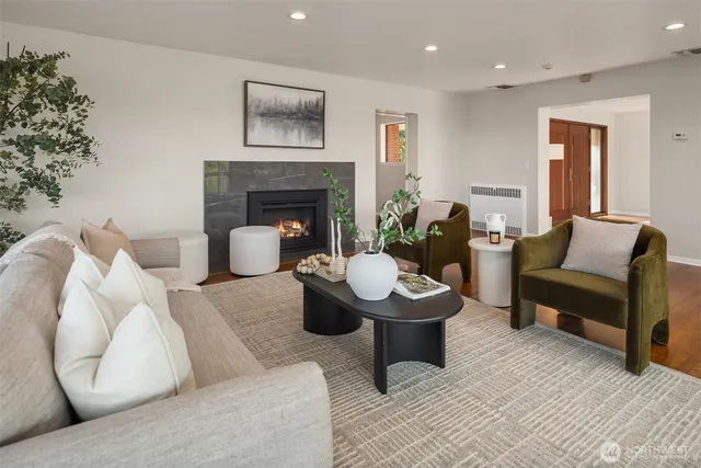 $2,080,000 | 6070 Seward Park Avenue South, Seattle, WA 98118