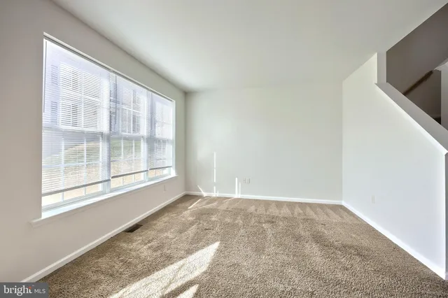 $210,000 | 2233 Live Oak Lane, Unit 2233, York, PA 17406