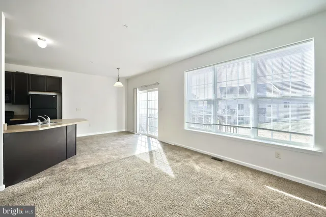 $210,000 | 2233 Live Oak Lane, Unit 2233, York, PA 17406