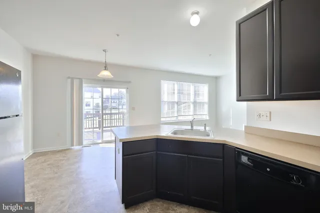 $210,000 | 2233 Live Oak Lane, Unit 2233, York, PA 17406