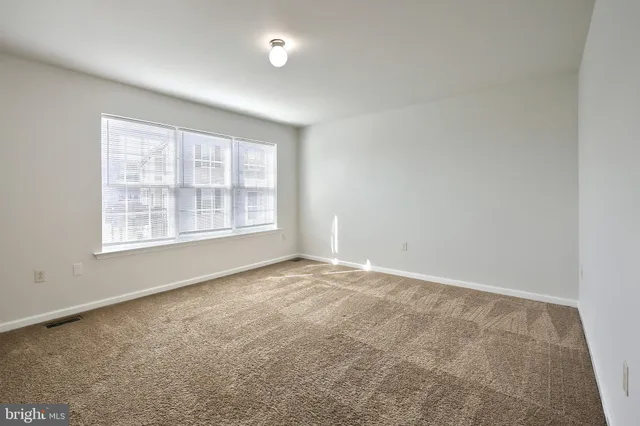 $210,000 | 2233 Live Oak Lane, Unit 2233, York, PA 17406