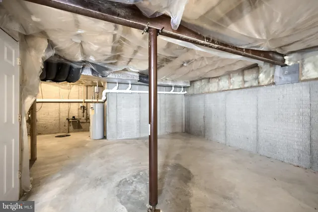 $210,000 | 2233 Live Oak Lane, Unit 2233, York, PA 17406