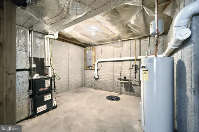 $210,000 | 2233 Live Oak Lane, Unit 2233, York, PA 17406