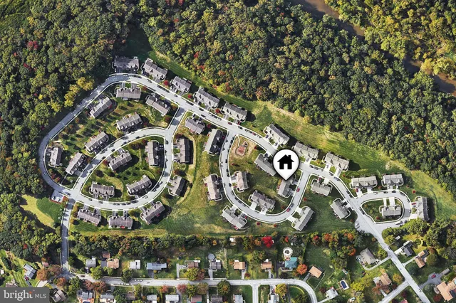 $210,000 | 2233 Live Oak Lane, Unit 2233, York, PA 17406